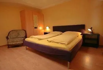 Boardinghouse Innsbruck Mitterweg 5 & 13 Hotel