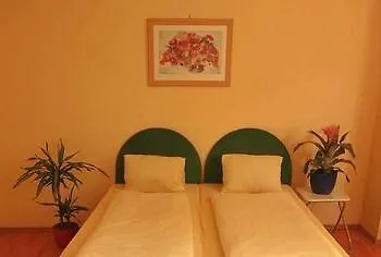 Boardinghouse Innsbruck Mitterweg 5 & 13 Hotel