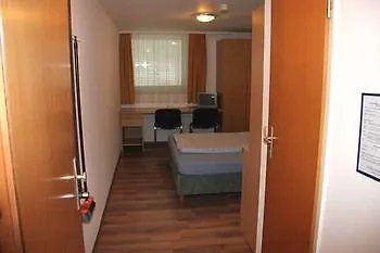 Boardinghouse Innsbruck Mitterweg 5 & 13 3*,